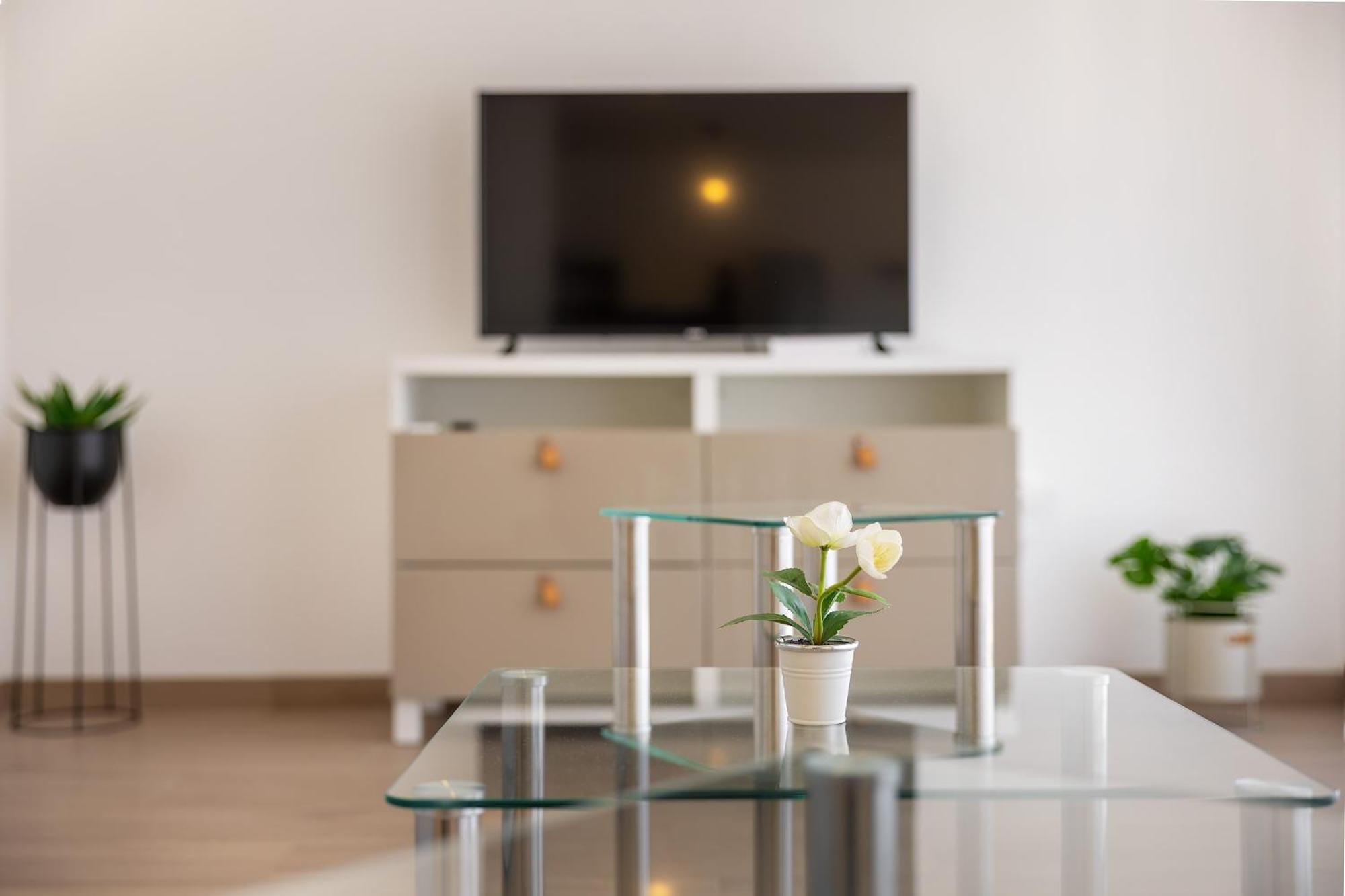 Poolside Apartments Anabella Baska  Ngoại thất bức ảnh