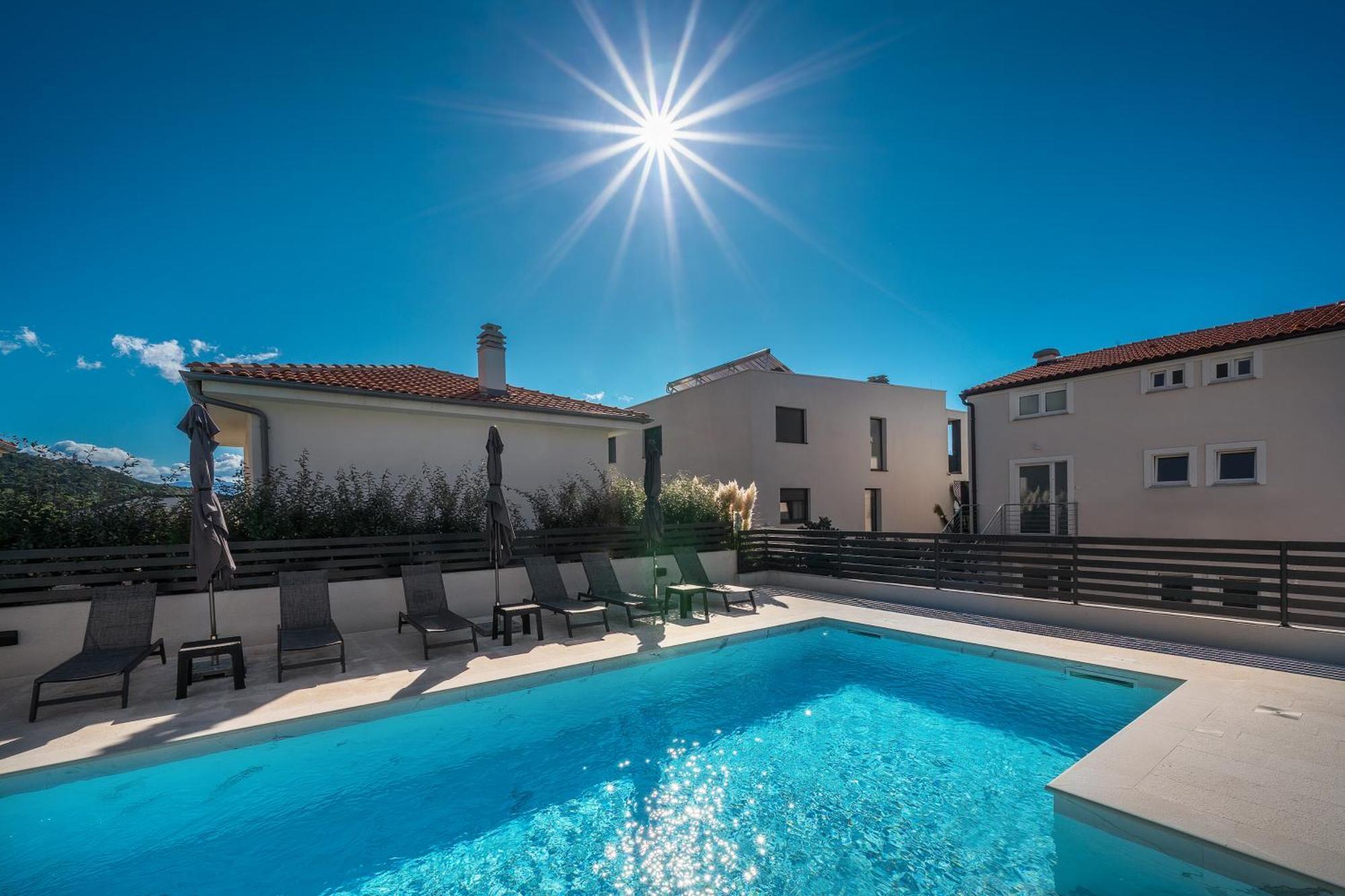 Poolside Apartments Anabella Baska  Ngoại thất bức ảnh